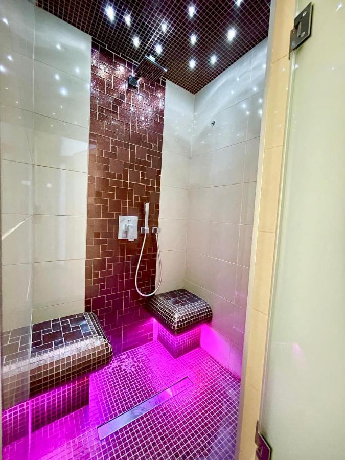 Pearl Lux Residency - Finn Sauna & Steam Room Boedapest Buitenkant foto